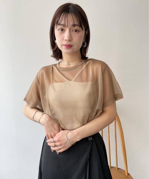 Meli rich(メリーリッチ)の「サイドスリットシアーTシャツ(Tシャツ/カットソー・レディース・オフホワイト/ブラック/ベージュ・FREE)」の9枚目の写真