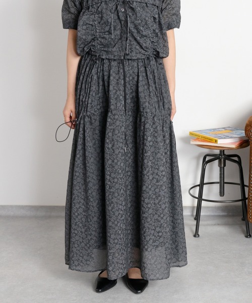 cepo(セポ)の「〈セットアップ対応〉エンボスフラワー刺繍ドロストスカート(スカート・レディース・ブルー系/ブラック系・M)」の22枚目の写真
