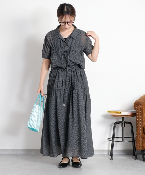 cepo(セポ)の「〈セットアップ対応〉エンボスフラワー刺繍ドロストスカート(スカート・レディース・ブルー系/ブラック系・M)」の21枚目の写真