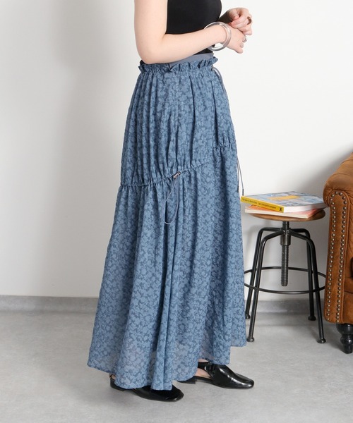 cepo(セポ)の「〈セットアップ対応〉エンボスフラワー刺繍ドロストスカート(スカート・レディース・ブルー系/ブラック系・M)」の13枚目の写真