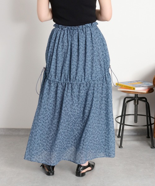 cepo(セポ)の「〈セットアップ対応〉エンボスフラワー刺繍ドロストスカート(スカート・レディース・ブルー系/ブラック系・M)」の11枚目の写真