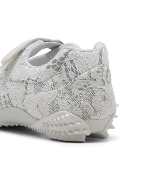 PUMA(プーマ)の「PUMA MOSTRO FEY LACE WNS(プーマ モストロ フェイ レース ウィメンズ)(スニーカー・レディース・グレー系/ブラック系・24cm/23.5cm/23cm/25cm/24.5cm)」の14枚目の写真