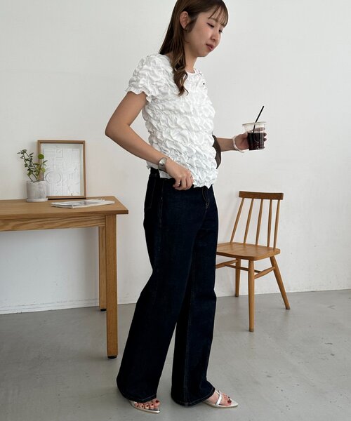 DISCOAT(ディスコート)の「ポインテッドTストラップサンダル(サンダル・レディース・ブラック/シルバー・LARGE/MEDIUM)」の19枚目の写真