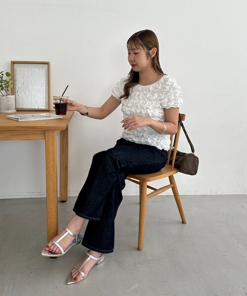 DISCOAT(ディスコート)の「ポインテッドTストラップサンダル(サンダル・レディース・ブラック/シルバー・LARGE/MEDIUM)」の20枚目の写真