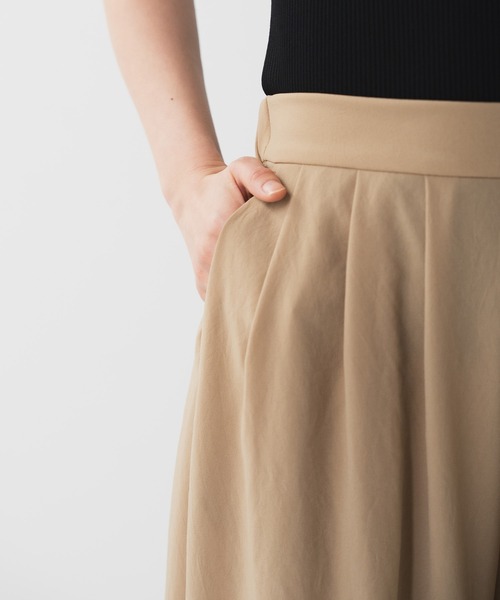 Nunc.(ヌンク)の「ノルディスワイドパンツ(その他パンツ・レディース・チャコールグレー/ベージュ/オフホワイト/ブラック・FREE)」の7枚目の写真