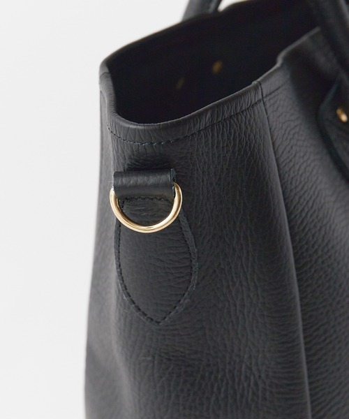 YOUNG&OLSEN The DRYGOODS STORE(ヤングアンドオルセン)の「YOUNG & OLSEN/ヤングアンドオルセン EMBOSSED LEATHER D TOTE M シボレザー トートバッグ 2WAYハンドバッグ(トートバッグ・レディース・ブラウン/ベージュ/ブラック・FREE)」の7枚目の写真