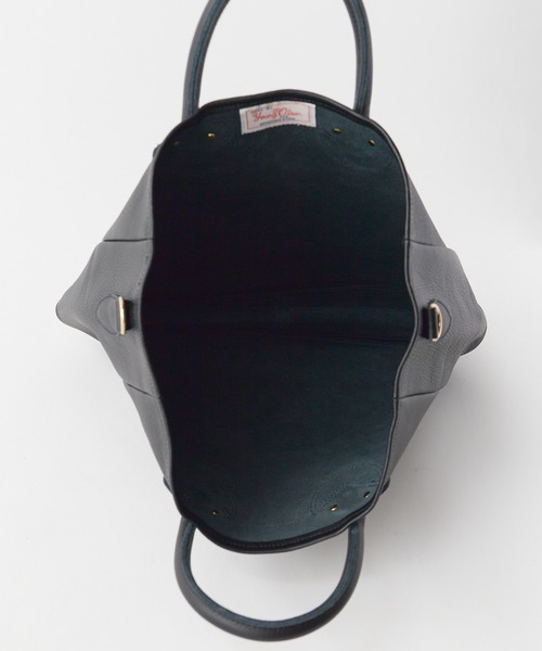 YOUNG&OLSEN The DRYGOODS STORE(ヤングアンドオルセン)の「YOUNG & OLSEN/ヤングアンドオルセン EMBOSSED LEATHER D TOTE M シボレザー トートバッグ 2WAYハンドバッグ(トートバッグ・レディース・ブラウン/ベージュ/ブラック・FREE)」の11枚目の写真