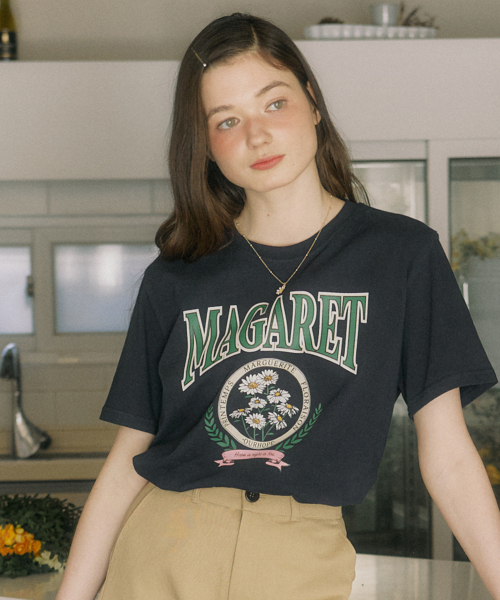 OURHOPE(アワーホープ)の「マガレットアートワークTシャツ - ネイビー(Tシャツ/カットソー・レディース・ネイビー・1(S)/2(M))」の5枚目の写真