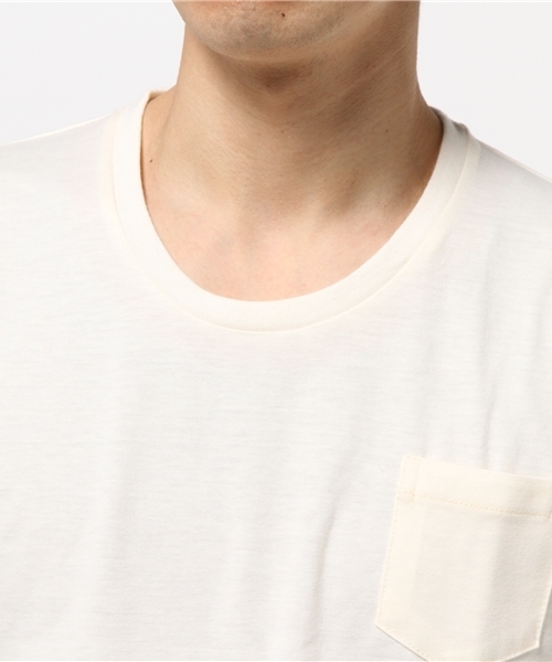 koe（コエ）の「UネックポケットTシャツ（Tシャツ/カットソー・メンズ・マスタード/グリーン/オフホワイト/グレー/ピンク/ネイビー・SMALL/LARGE/LL/MEDIUM）」の9枚目の写真