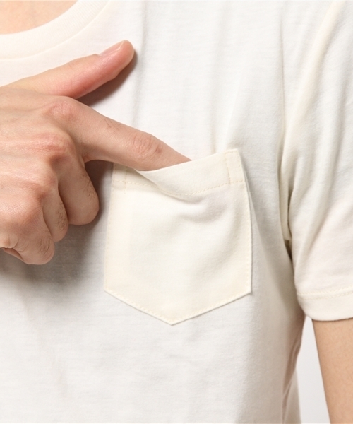 koe（コエ）の「UネックポケットTシャツ（Tシャツ/カットソー・メンズ・マスタード/グリーン/オフホワイト/グレー/ピンク/ネイビー・SMALL/LARGE/LL/MEDIUM）」の11枚目の写真