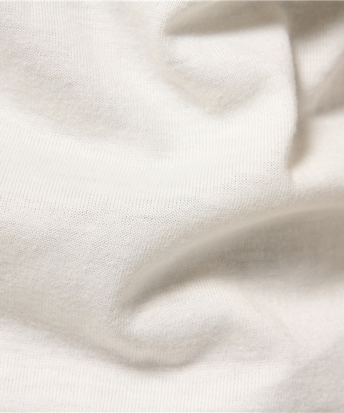 koe（コエ）の「UネックポケットTシャツ（Tシャツ/カットソー・メンズ・マスタード/グリーン/オフホワイト/グレー/ピンク/ネイビー・SMALL/LARGE/LL/MEDIUM）」の12枚目の写真