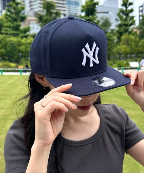 EK BY NEW ERA(イーケーバイニューエラ)の「NEW ERA(ニューエラ)/ニューヨークヤンキース 帽子/950AF POLY 24187(キャップ・レディース・ブラック・FREE)」の2枚目の写真