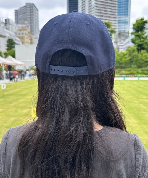 EK BY NEW ERA(イーケーバイニューエラ)の「NEW ERA(ニューエラ)/ニューヨークヤンキース 帽子/950AF POLY 24187(キャップ・レディース・ブラック・FREE)」の8枚目の写真