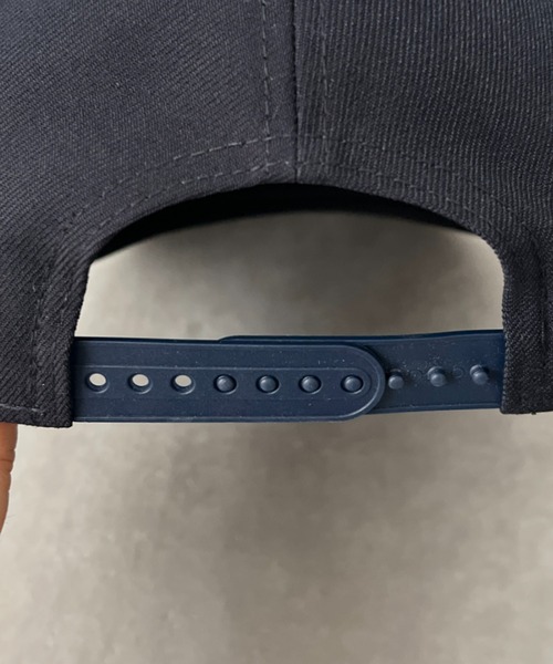 EK BY NEW ERA(イーケーバイニューエラ)の「NEW ERA(ニューエラ)/ニューヨークヤンキース 帽子/950AF POLY 24187(キャップ・レディース・ブラック・FREE)」の19枚目の写真