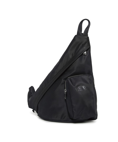 MM6 Maison Margiela（ｴﾑｴﾑｼｯｸｽ ﾒｿﾞﾝ ﾏﾙｼﾞｪﾗ）の「MM6 Maison Margiela(エムエムシックス メゾン マルジェラ)Kids & Junior ブランドロゴワンショルダーバッグ（ボディバッグ/ウエストポーチ・キッズ・ブラック・ONE SIZE）」の3枚目の写真