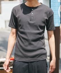 CONZ（コンズ）の「rib compact henry s/s/ヘンリーTシャツ/カッティング/ヘンリーネック/CONZ（Tシャツ/カットソー）」