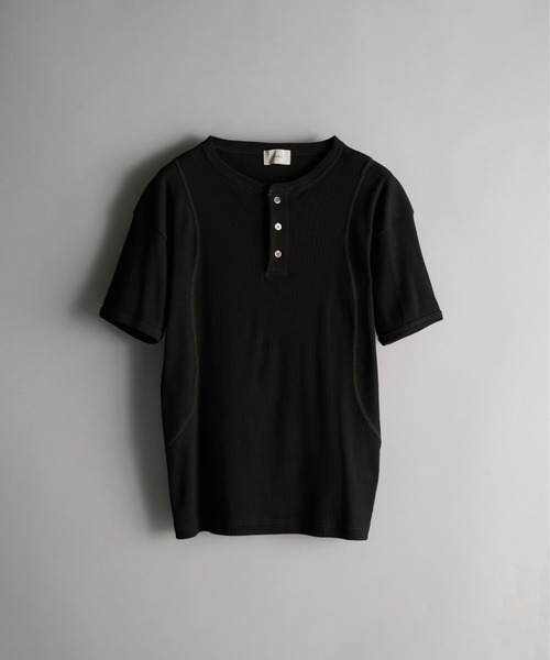 CONZ(コンズ)の「rib compact henry s/s/ヘンリーTシャツ/カッティング/ヘンリーネック/半袖/夏服/CONZ(Tシャツ/カットソー・メンズ・ブラウン/ブラック/ダークグレー/その他・1/2/3)」の10枚目の写真