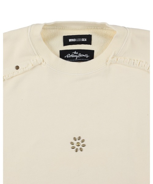 WIND AND SEA(ウィンダンシー)の「The Rolling Stones x WDS Studs&Rhine Stones Crewn(Tシャツ/カットソー・メンズ・チャコール/オフホワイト・MEDIUM/SMALL/LARGE)」の3枚目の写真