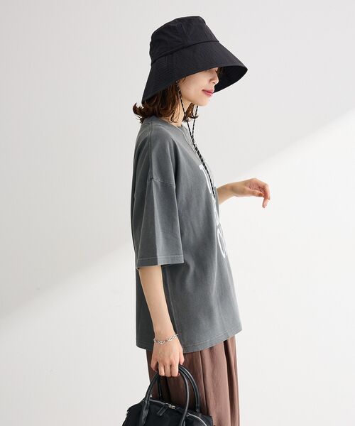 Green Parks(グリーンパークス)の「ピグメントロゴTシャツ(Tシャツ/カットソー・レディース・チャコールグレー/ブラウン/ホワイト系その他2・FREE)」の17枚目の写真