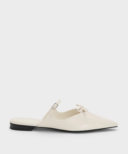 CHARLES & KEITH(チャールズ & キース)の「ボウ フラットシューズ(サンダル・レディース・オフホワイト/ブラック系その他2・22.5cm/23cm/23.5cm/24.5cm/25cm)」の2枚目の写真