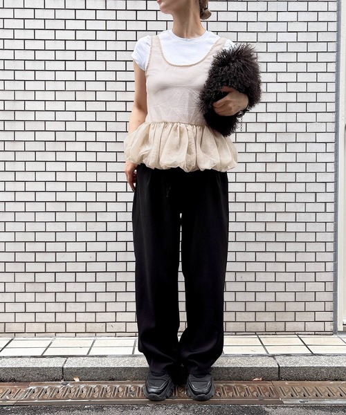 ISOOK(アイスー)の「シアーバルーンバックリボンビスチェ(comochi select) / ノースリーブ ペプラム 重ね着 レイヤード シフォン(ベスト・レディース・ブラック/ベージュ・FREE)」の4枚目の写真