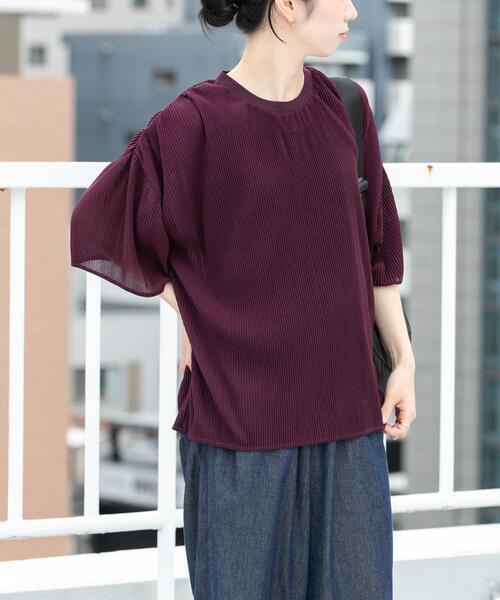 EKAL(エカル)の「シアープリーツハーフスリーブプルオーバー(その他トップス・レディース・レッド系その他/ブラック/ベージュ・ONE)」の17枚目の写真