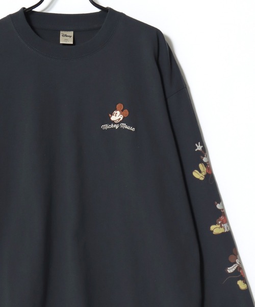 Disney(ディズニー)の「Disney/ディズニー ミッキーマウス オーバーサイズ ピグメント風 ヴィンテージ加工 ロゴ ワンポイント刺繍 袖プリント 長袖Tシャツ/ロンT/レディース メンズ(Tシャツ/カットソー・レディース・ブラック系その他2/ホワイト系その他/ブラック系その他/ベージュ系その他・M/L/LL)」の6枚目の写真
