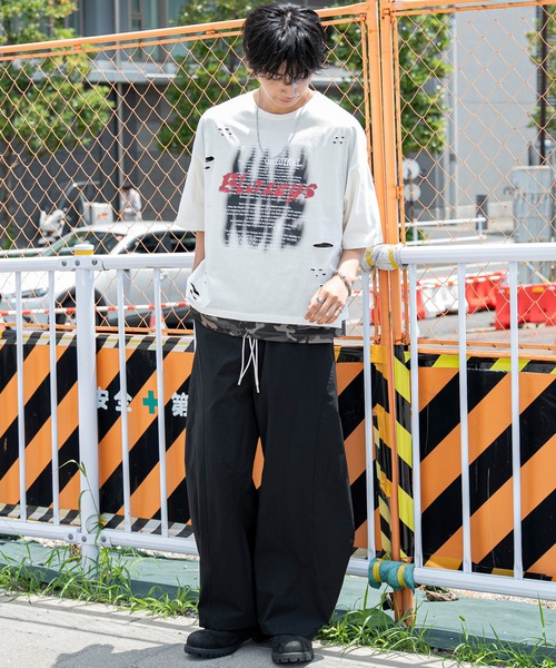 WEGO(ウィゴー)の「WEGO/接触冷感メッシュレイヤードダメージTシャツ(Tシャツ/カットソー・メンズ・ホワイト/ブラック・LARGE/MEDIUM)」の3枚目の写真