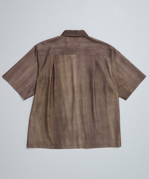 UNITED TOKYO（ユナイテッドトウキョウ）の「【新作】アーバンダイウール イタリアンカラーシャツ S/S　｜防シワ/防臭抗菌/日本製/通気性/夏服（シャツ/ブラウス・メンズ・ダークネイビー/ブルー/ブラウン・1/2）」の8枚目の写真