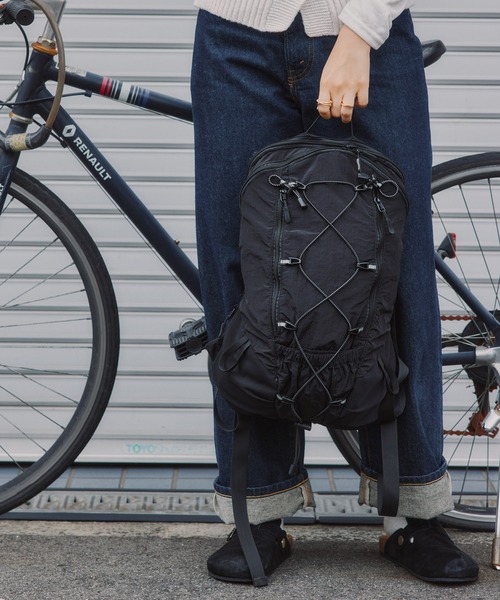210nouve(トゥージュヌーブ)の「ドロストコード ナイロン バックパック(バックパック/リュック・レディース・ブラック/グレー/パープル・FREE)」の20枚目の写真
