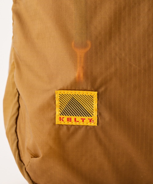 KELTY(ケルティ)の「A4対応/軽量【KELTY】AIRY CURVE SHOULDER L リップストップ ナイロン ショルダーバック(ショルダーバッグ・レディース・ブラック/ターコイズブルー/イエロー/オリーブ/ベージュ・ONE SIZE)」の12枚目の写真