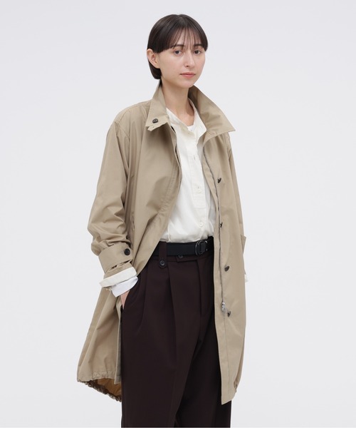 MARGARET HOWELL(マーガレットハウエル)の「HIGHDENSE COTTON TWILL COATING(モッズコート・レディース・ベージュ/スモークグレー・1/2)」の1枚目の写真