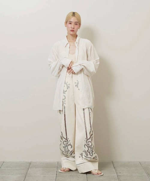 TODAYFUL(トゥデイフル)の「Roundhem Velour Shirts(シャツ/ブラウス・レディース・ブルー系その他/ブラック/キナリ・FREE)」の19枚目の写真