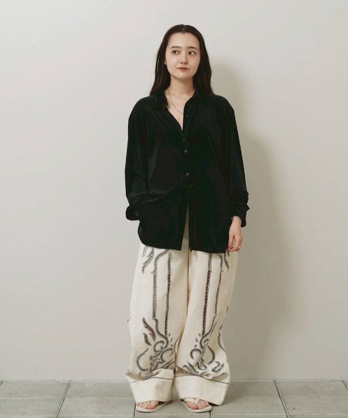TODAYFUL(トゥデイフル)の「Roundhem Velour Shirts(シャツ/ブラウス・レディース・ブルー系その他/ブラック/キナリ・FREE)」の20枚目の写真