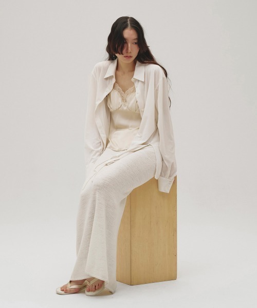 TODAYFUL(トゥデイフル)の「Roundhem Velour Shirts(シャツ/ブラウス・レディース・ブルー系その他/ブラック/キナリ・FREE)」の5枚目の写真
