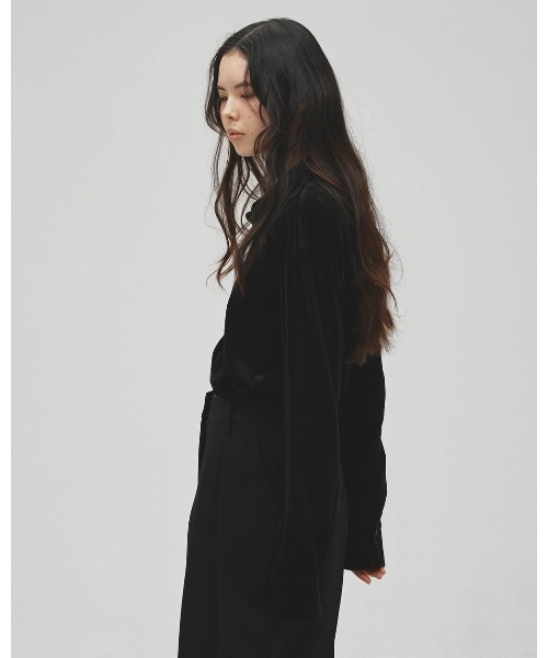 TODAYFUL(トゥデイフル)の「Roundhem Velour Shirts(シャツ/ブラウス・レディース・ブルー系その他/ブラック/キナリ・FREE)」の6枚目の写真