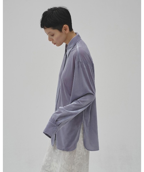 TODAYFUL(トゥデイフル)の「Roundhem Velour Shirts(シャツ/ブラウス・レディース・ブルー系その他/ブラック/キナリ・FREE)」の10枚目の写真