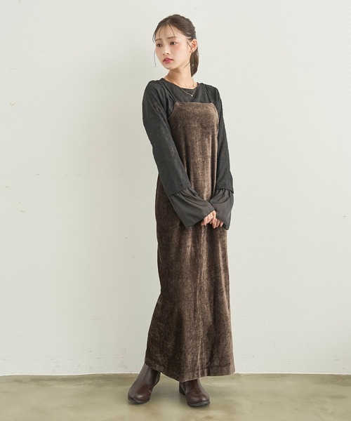 mil（ミル）の「ダブルストラップ ベロアキャミワンピース【585199】（ワンピース・レディース・ダークブラウン/ブラック/モカ・XS/S）」の14枚目の写真