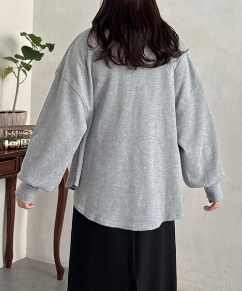 CPCM(シーピーシーエム)の「【WEB限定】ヘンリーネックフレアプルオーバー(Tシャツ/カットソー・レディース・アイボリー/ブラック/グレー/ブラウン・FREE)」の7枚目の写真
