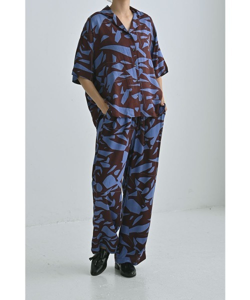 marjour(マージュール)の「ART PATTERN WIDE PANTS(その他パンツ・レディース・ブラック系/ブルー系・M)」の12枚目の写真