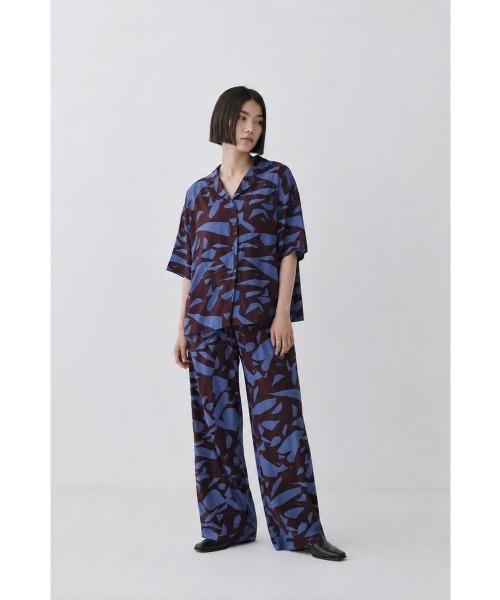 marjour(マージュール)の「ART PATTERN WIDE PANTS(その他パンツ・レディース・ブラック系/ブルー系・M)」の13枚目の写真