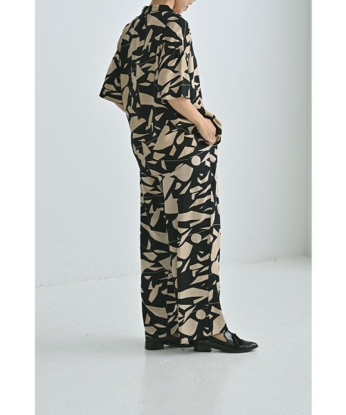 marjour(マージュール)の「ART PATTERN WIDE PANTS(その他パンツ・レディース・ブラック系/ブルー系・M)」の17枚目の写真