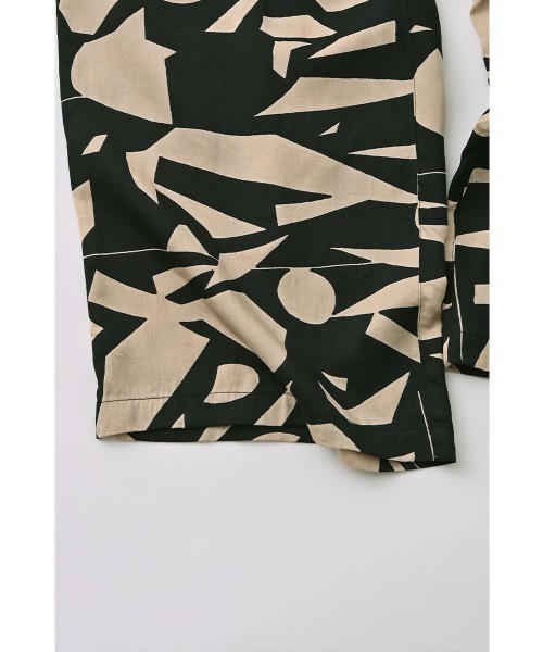 marjour(マージュール)の「ART PATTERN WIDE PANTS(その他パンツ・レディース・ブラック系/ブルー系・M)」の3枚目の写真