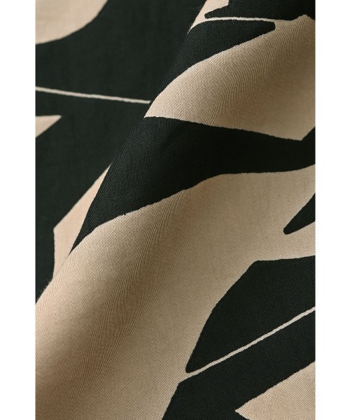 marjour(マージュール)の「ART PATTERN WIDE PANTS(その他パンツ・レディース・ブラック系/ブルー系・M)」の6枚目の写真