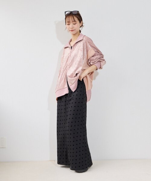 etsinta(エシンタ)の「【etsinta】ベロアトラックオーバージャケット(ブルゾン・レディース・ネイビー/ピンク・ONE SIZE)」の11枚目の写真