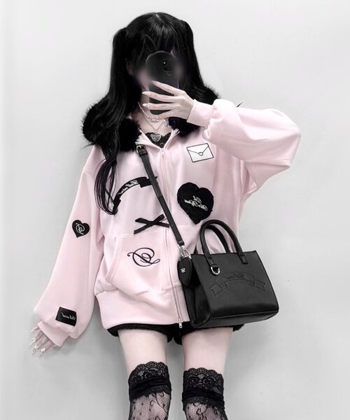 インフルエンサー企画】miko patch fur hoodie（パーカー）｜OLIVE des