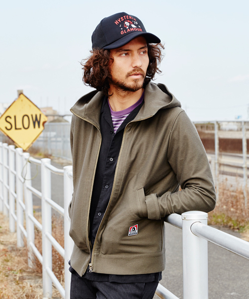 HYSTERIC GLAMOUR(ヒステリックグラマー)の「デニムニット PK(パーカー・メンズ・カーキ/ネイビー/ブラック・MEDIUM/LARGE/SMALL)」の2枚目の写真