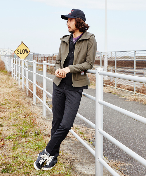 HYSTERIC GLAMOUR(ヒステリックグラマー)の「デニムニット PK(パーカー・メンズ・カーキ/ネイビー/ブラック・MEDIUM/LARGE/SMALL)」の5枚目の写真