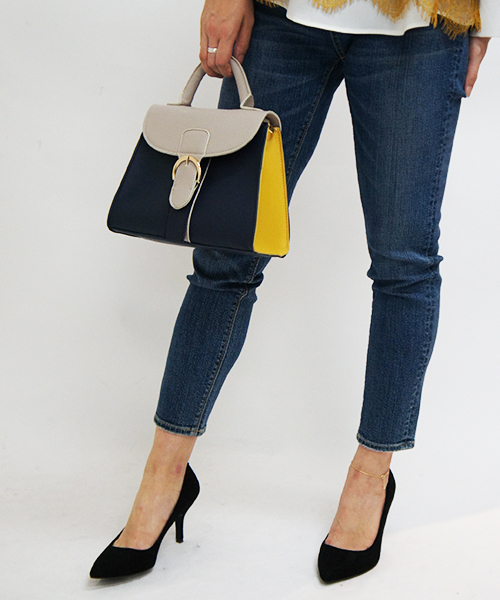 31 Sons de mode（トランテアン　ソン　ドゥ　モード）の「【andGIRL9月号掲載アイテム】カラーブロックハンドバッグ【モデル美香さん着用アイテム】（トートバッグ・レディース・オフホワイト/グレー・ﾌﾘ-）」の11枚目の写真