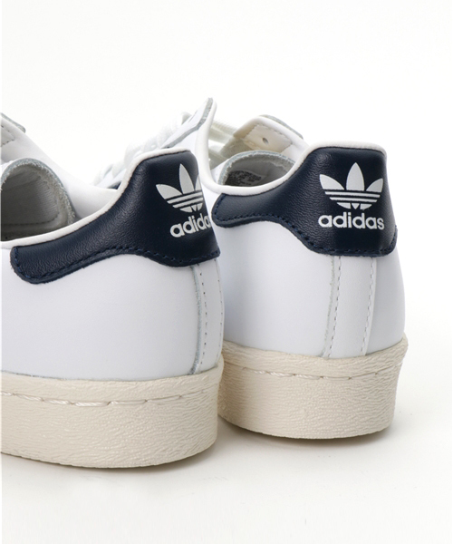 adidas（アディダス）の「オリジナルス スーパースター80s [SUPERSTAR 80S]（スニーカー・メンズ・ホワイト×ブルー・24.5cm/25.5cm/26.0cm/27.0cm/28.5cm/29.5cm/22.5cm/26.5cm/27.5cm/30.0cm/25.0cm/28.0cm/23.0cm/23.5cm/24.0cm/29.0cm）」の8枚目の写真